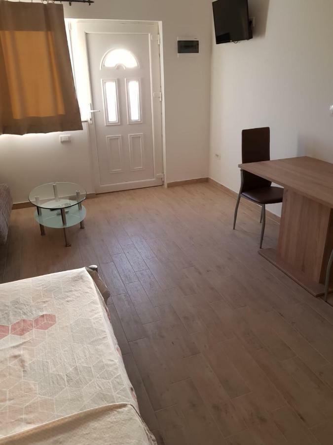 Studio Apartment Matija Подстрана Экстерьер фото