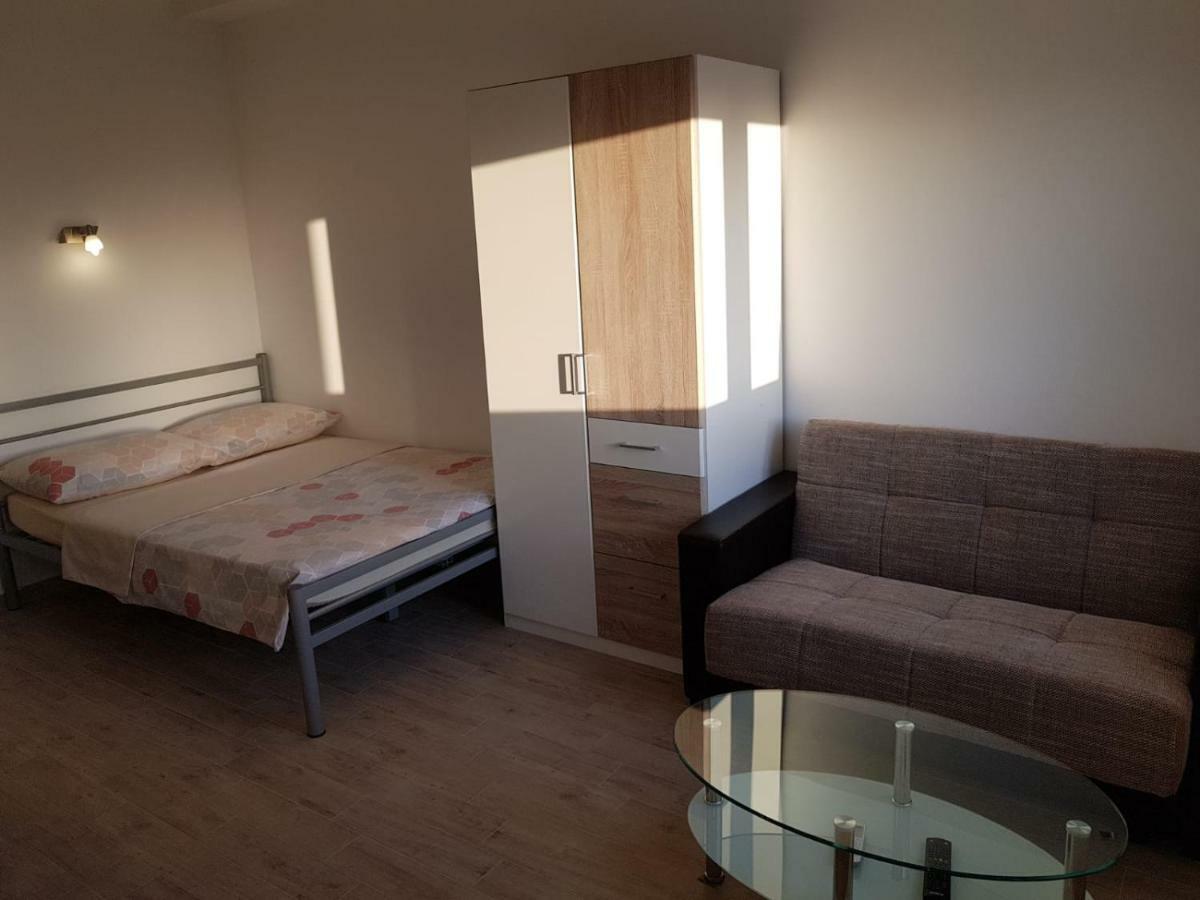 Studio Apartment Matija Подстрана Экстерьер фото