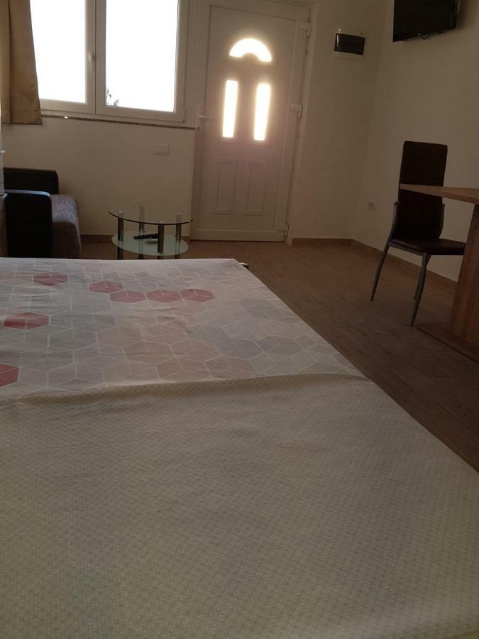 Studio Apartment Matija Подстрана Экстерьер фото